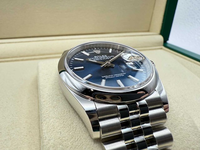 Rolex datejust 36 126200 | blue dial | jubilee | unworn | 2026 - afbeelding 10 van  12