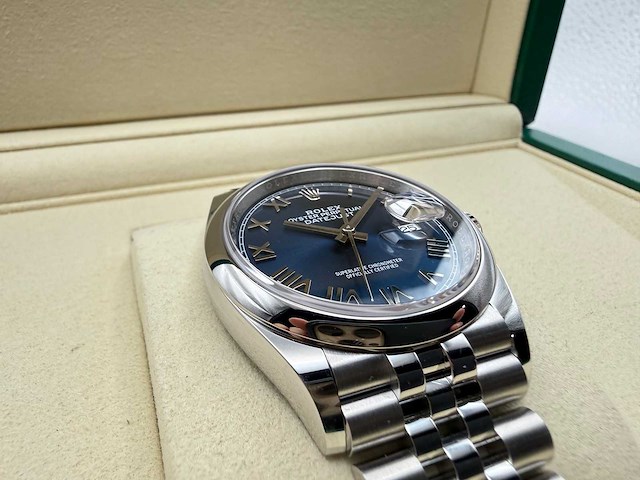 Rolex datejust 36 126200 | blue roman dial | jubilee | unworn | 2026 - afbeelding 12 van  12