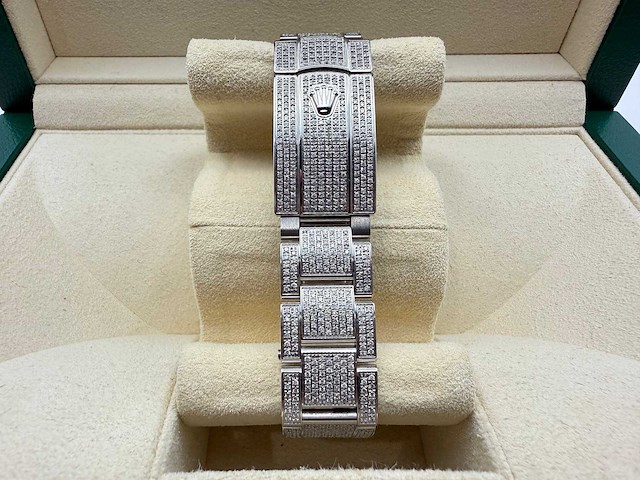 Rolex datejust 36 126200 | full "iced" out with natural diamonds | arabic dial | 2024 - afbeelding 8 van  12