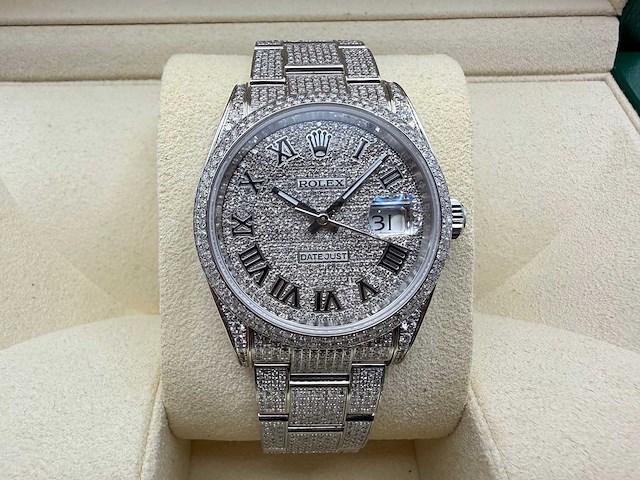 Rolex datejust 36 126200 | full "iced" out with natural diamonds - afbeelding 1 van  12