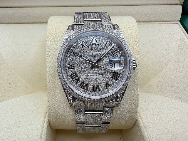 Rolex datejust 36 126200 | full "iced" out with natural diamonds - afbeelding 1 van  12