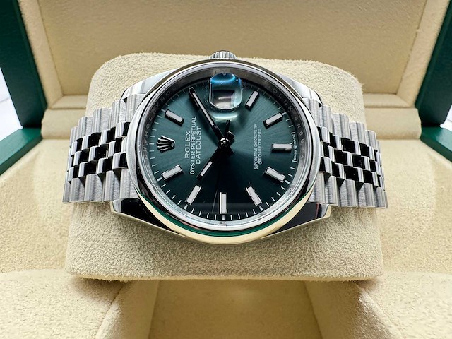 Rolex datejust 36 126200 | full set | 2025 | jubilee - afbeelding 7 van  12