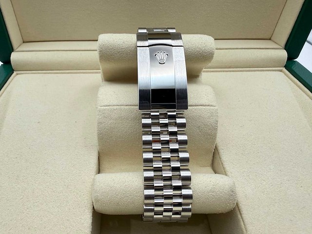 Rolex datejust 36 126200 | silver dial | 2025 | full set - afbeelding 8 van  12