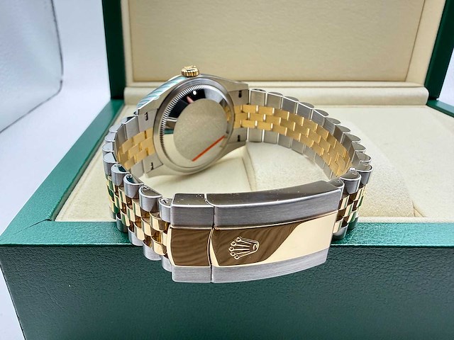 Rolex datejust 36 126203 | mother of pearl diamond dial | unworn | 2026 - afbeelding 12 van  12
