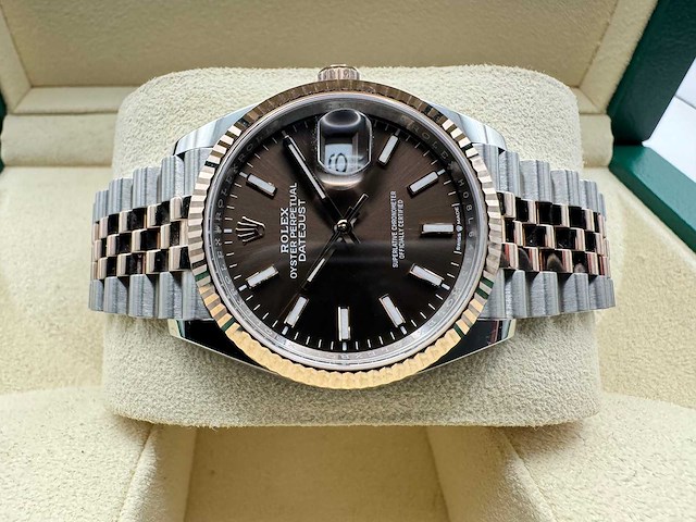 Rolex datejust 36 | 126231 | chocolate dial | 2025 - afbeelding 7 van  12