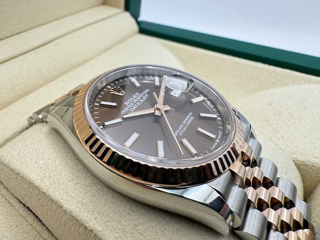 Rolex datejust 36 | 126231 | chocolate dial | 2026 | unworn - afbeelding 3 van  3