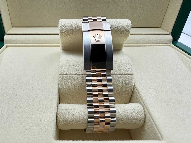 Rolex datejust 36 126231 | green roman dial | jubilee | 2026 | unworn - afbeelding 8 van  12