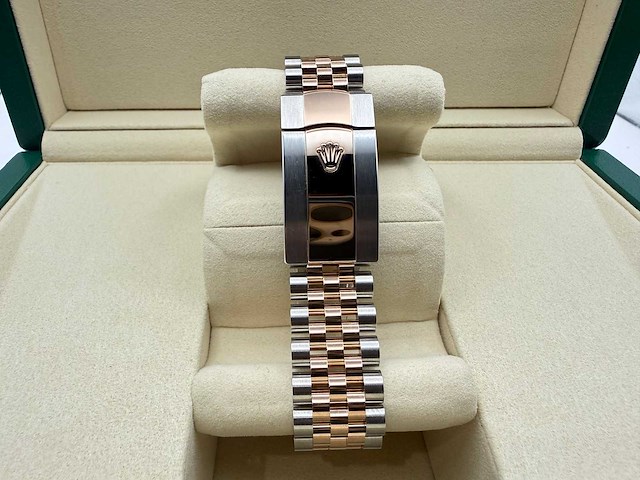 Rolex datejust 36 126231 | rhodium diamonds on 6&9 | jubilee | 2026 - afbeelding 3 van  12