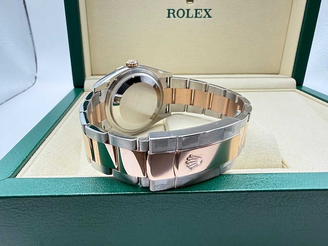 Rolex datejust 36 126231 | rhodium with diamonds on 6&9 | oyster | 2026 | unworn - afbeelding 10 van  10