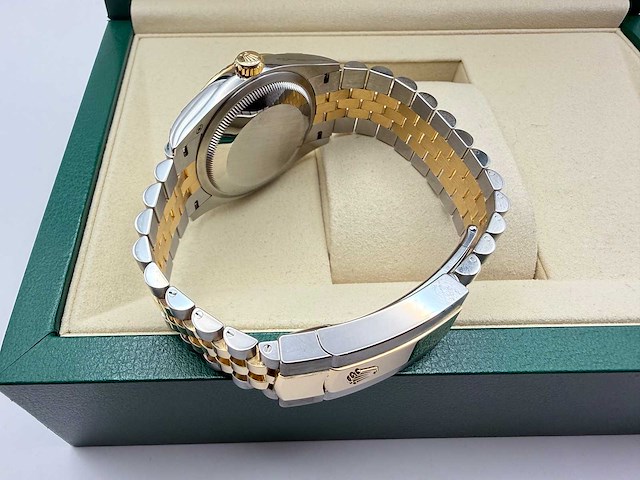 Rolex datejust 36 126233 | champagne diamond dot | jubilee | 2026 | unworn - afbeelding 2 van  12
