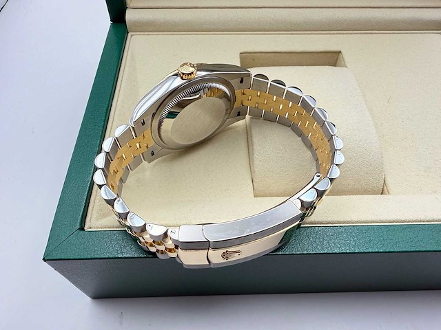 Rolex datejust 36 126233 | green roman dial | jubilee | unworn | 2026 - afbeelding 2 van  12