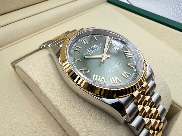 Rolex datejust 36 126233 | green roman dial | jubilee | unworn | 2026 - afbeelding 11 van  12