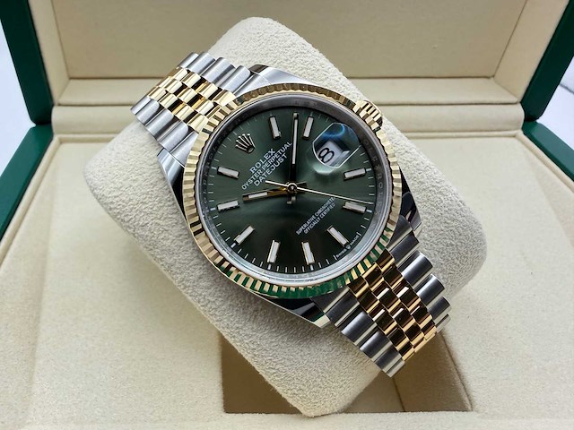 Rolex datejust 36 126233 | green stick dial | jubilee | unworn | 2026 - afbeelding 5 van  12