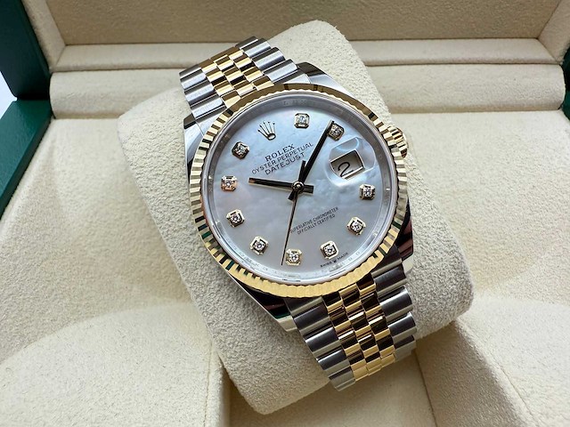 Rolex datejust 36 | 126233 | mother of pearl | unworn | 2025 - afbeelding 5 van  12