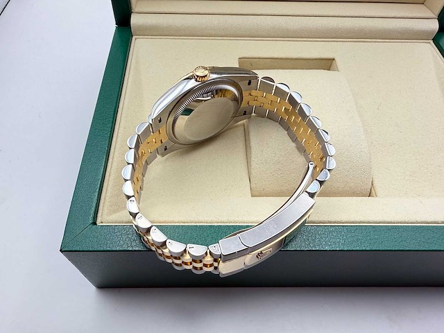 Rolex datejust 36 126233 | silver with diamonds on 6&9 | jubilee | unworn | 2026 - afbeelding 2 van  12