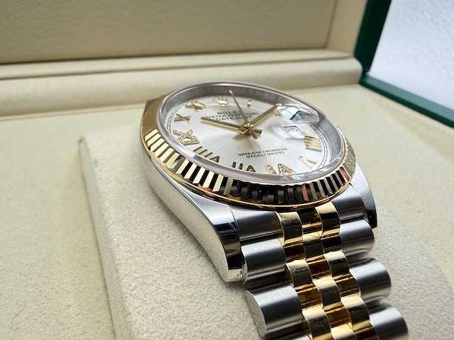Rolex datejust 36 126233 | silver with diamonds on 6&9 | jubilee | unworn | 2026 - afbeelding 10 van  12