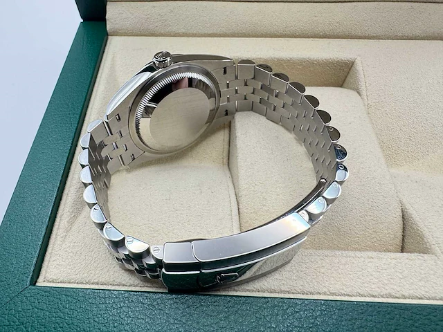 Rolex datejust 36 126234 | black diamond dot dial | jubilee | unworn | 2026 - afbeelding 2 van  12