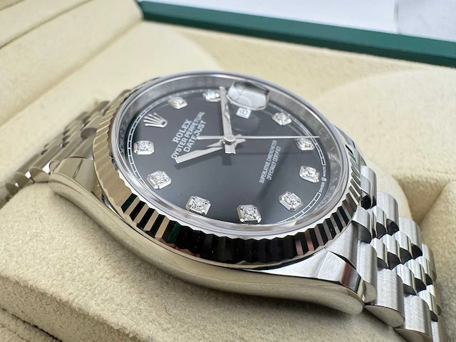 Rolex datejust 36 126234 | black diamond dot dial | jubilee | unworn | 2026 - afbeelding 11 van  12