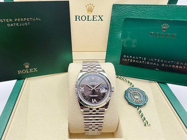 Rolex datejust 36 126234 | dark grey dial with diamonds on 6&9 | unworn | 2026 - afbeelding 3 van  12