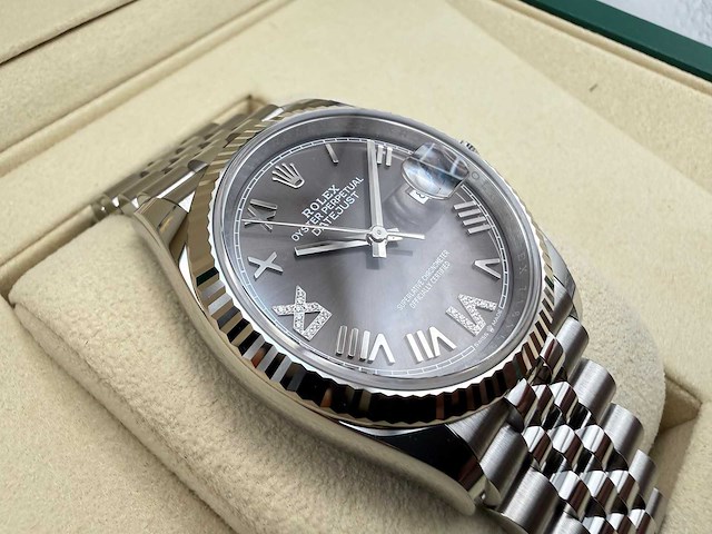 Rolex datejust 36 126234 | dark grey dial with diamonds on 6&9 | unworn | 2026 - afbeelding 11 van  12