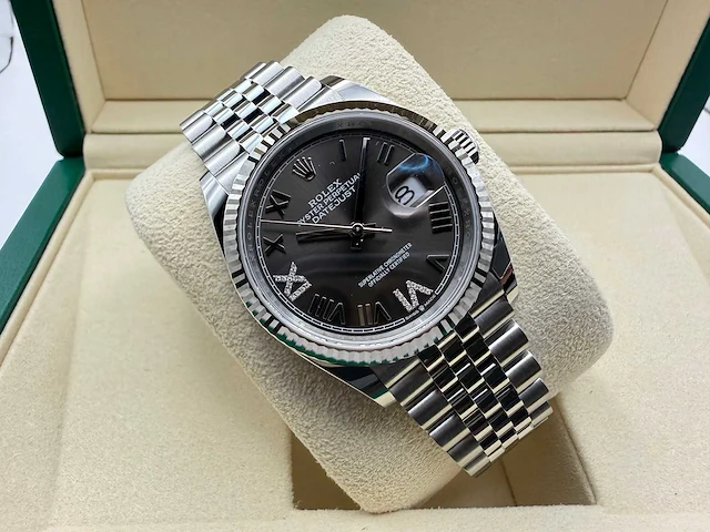 Rolex datejust 36 126234 | dark grey dial with diamonds on 6&9 | unworn | 2026 - afbeelding 5 van  12