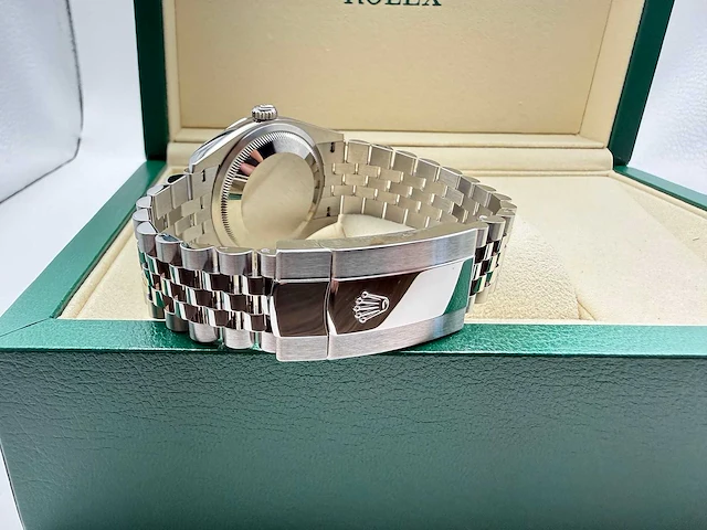 Rolex datejust 36 126234 | dark grey dial with diamonds on 6&9 | unworn | 2026 - afbeelding 12 van  12