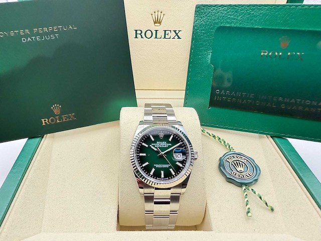 Rolex datejust 36 126234 | green ombre dial | unworn | 2026 - afbeelding 3 van  12