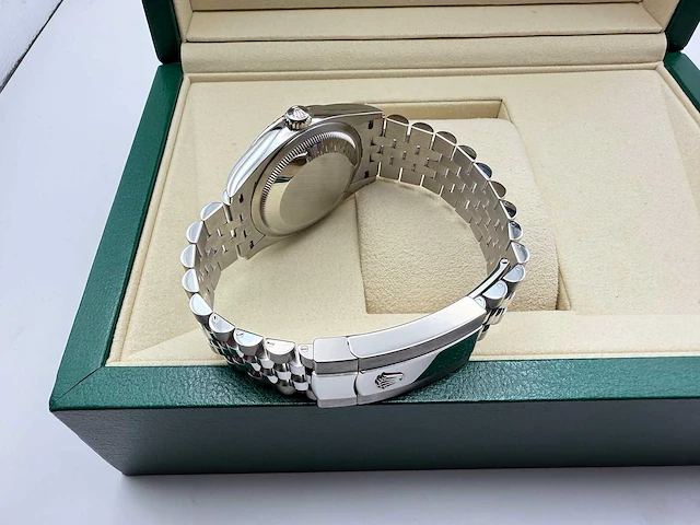 Rolex datejust 36 126234 | ombre green dial | jubilee | unworn | 2026 - afbeelding 2 van  12
