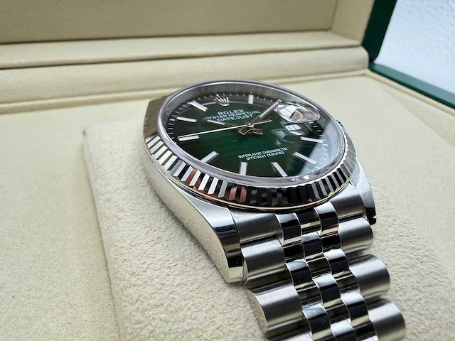 Rolex datejust 36 126234 | ombre green dial | jubilee | unworn | 2026 - afbeelding 10 van  12