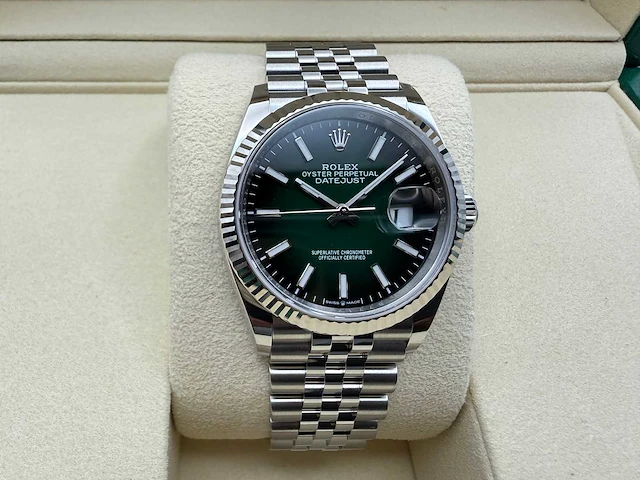 Rolex datejust 36 126234 | ombre green dial | jubilee | unworn | 2026 - afbeelding 1 van  12