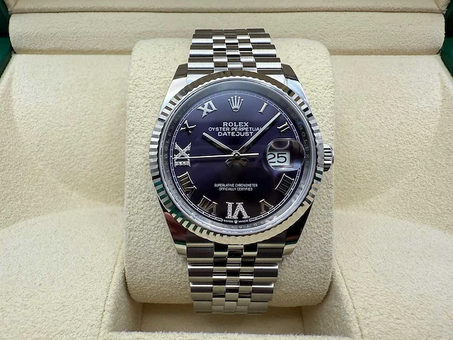 Rolex datejust 36 126234 | purple dial with diamonds on 6&9 - afbeelding 1 van  10