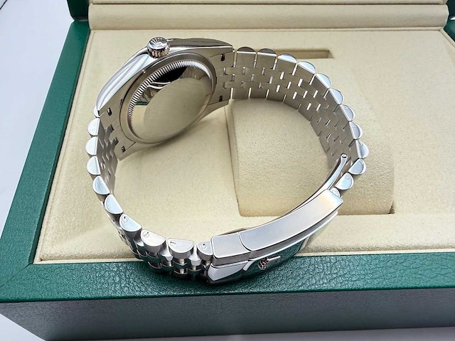 Rolex datejust 36 126234 | white roman | jubilee | 2026 | unworn - afbeelding 2 van  8