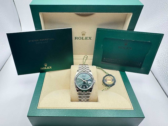 Rolex datejust 36 | mint green | 126234 | 2026 | unworn - afbeelding 2 van  10