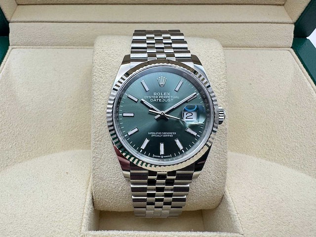 Rolex datejust 36 | mint green | 126234 | 2026 | unworn - afbeelding 1 van  10