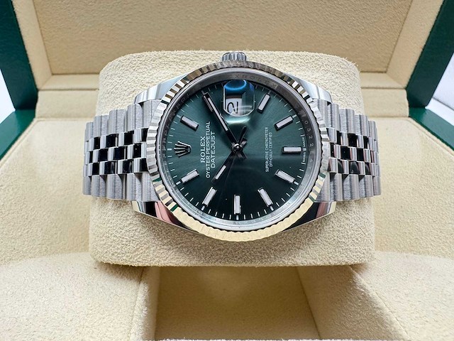 Rolex datejust 36 | mint green | 126234 | 2026 | unworn - afbeelding 2 van  3
