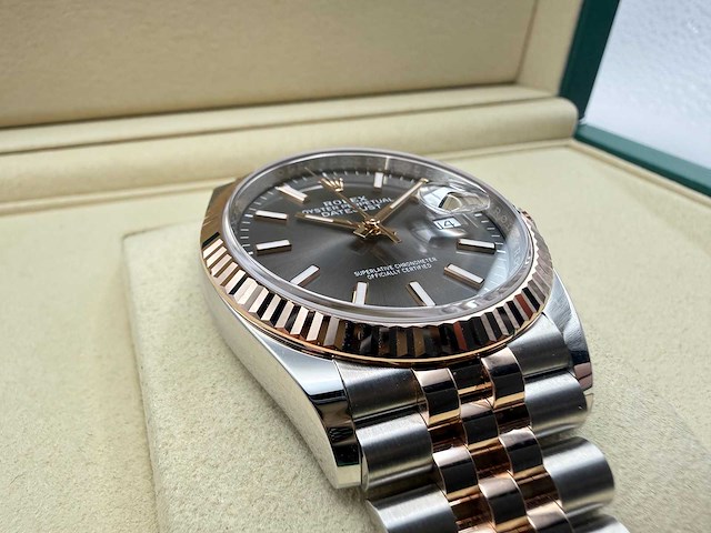 Rolex datejust 36 | rhodium | 126231 | 2026 - afbeelding 10 van  12