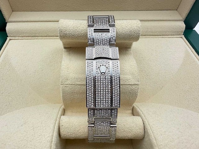 Rolex datejust 41 | 126300 | arabic | full "iced" out with natural diamonds - afbeelding 5 van  12