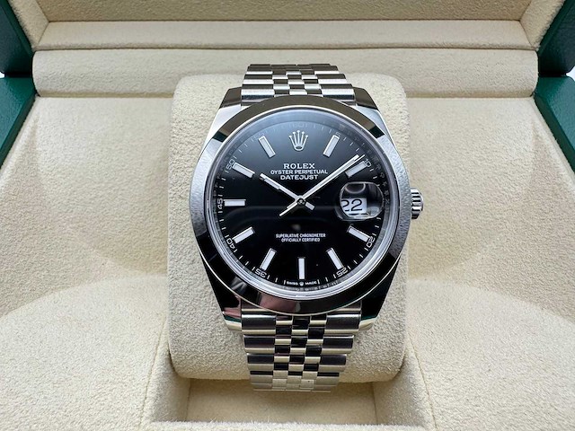 Rolex datejust 41 126300 | black dial | jubilee | unworn | 2026 - afbeelding 1 van  10
