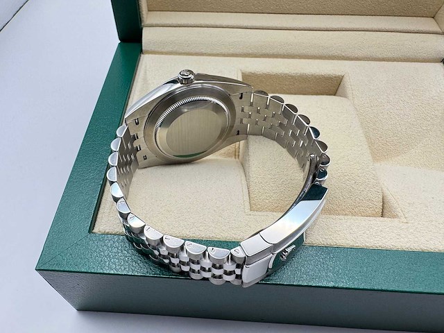 Rolex datejust 41 126300 | black dial | jubilee | unworn | 2026 - afbeelding 2 van  12