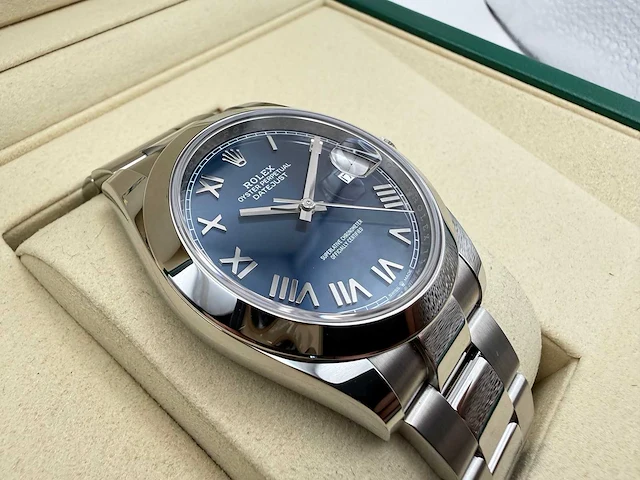 Rolex datejust 41 126300 | blue roman dial | unworn | 2026 - afbeelding 10 van  11