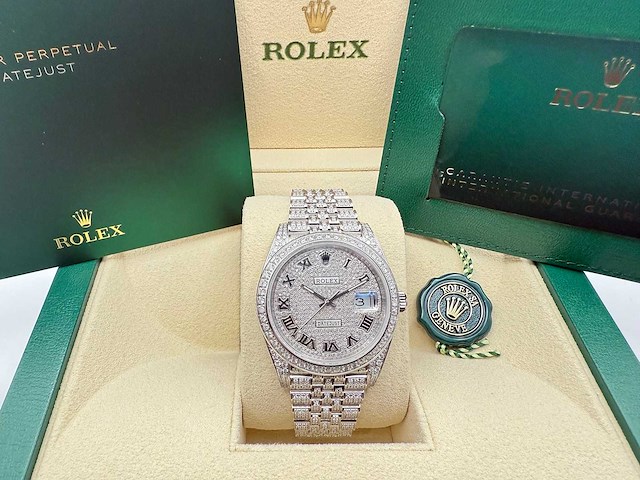 Rolex datejust 41 | 126300 | full "iced" out with natural diamonds | jubilee - afbeelding 3 van  12