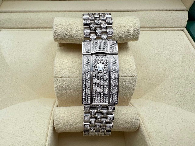Rolex datejust 41 | 126300 | full "iced" out with natural diamonds - afbeelding 8 van  12