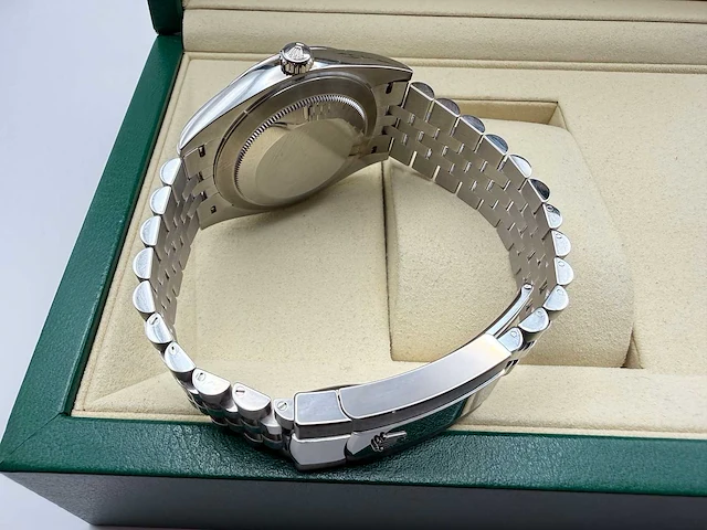 Rolex datejust 41 126300 | green ombre dial | jubilee | unworn | 2026 - afbeelding 7 van  12