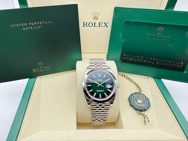 Rolex datejust 41 126300 | green ombre dial | jubilee | unworn | 2026 - afbeelding 8 van  12