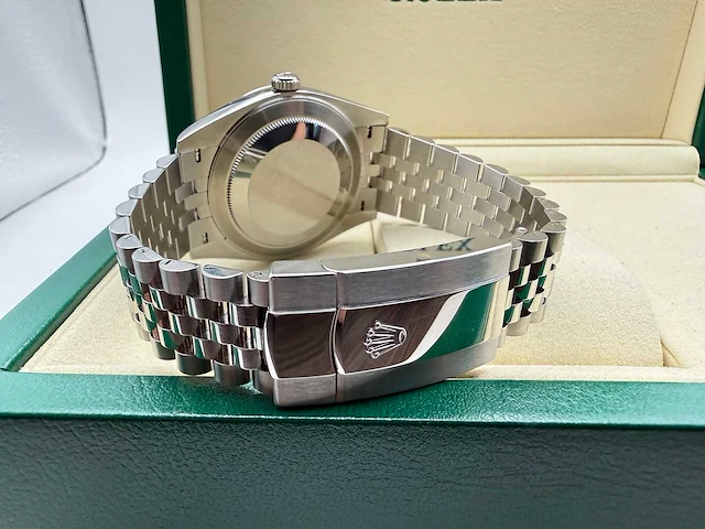 Rolex datejust 41 126300 | green ombre dial | jubilee | unworn | 2026 - afbeelding 12 van  12