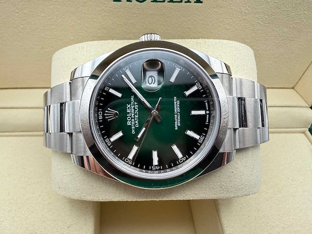 Rolex datejust 41 126300 | green ombre dial | unworn | 2026 - afbeelding 6 van  11