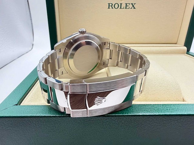 Rolex datejust 41 | 126300 | oyster | black dial | unworn - afbeelding 12 van  12