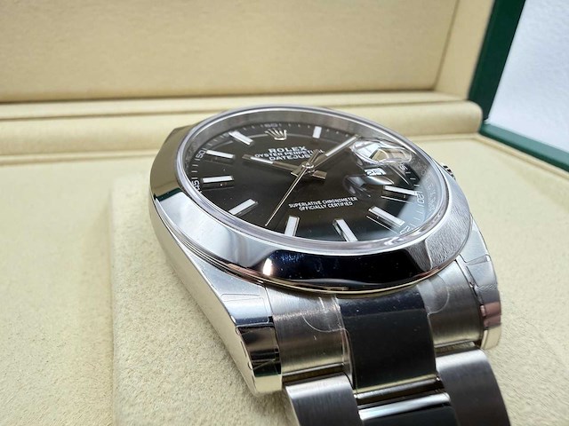 Rolex datejust 41 | 126300 | oyster | black dial | unworn - afbeelding 6 van  7