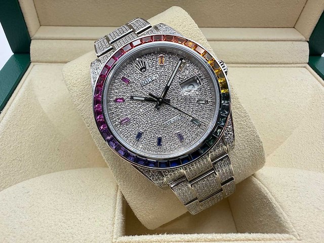 Rolex datejust 41 | 126300 | oyster | full "iced" out with natural diamonds | rainbow stick dial - afbeelding 1 van  12