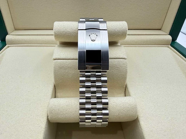 Rolex datejust 41 126300 | rhodium dial | jubilee | unworn | 2026 - afbeelding 8 van  12